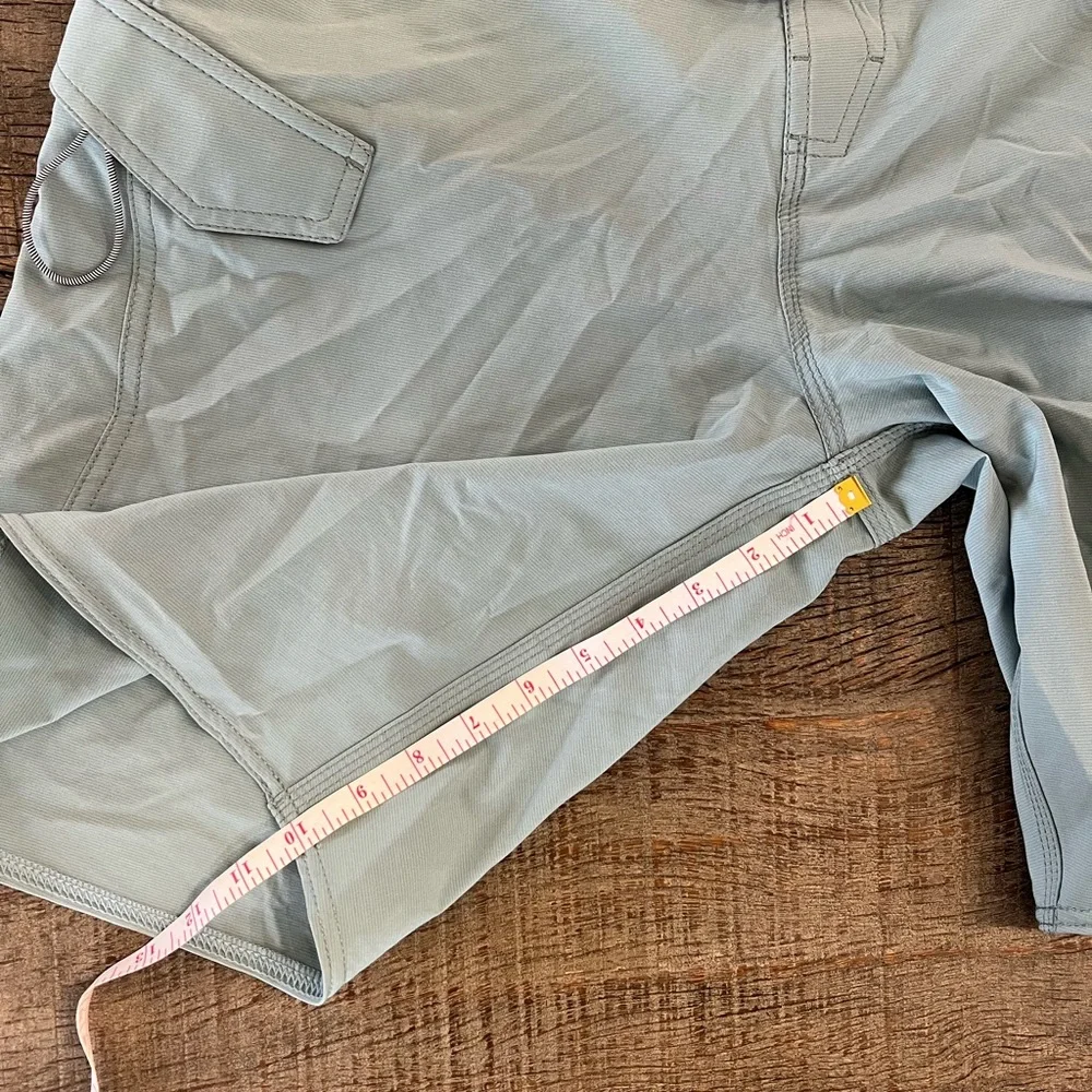 Volcom Swim/Hybrid Shorts - 10in size 34 - Picture 5 of 5